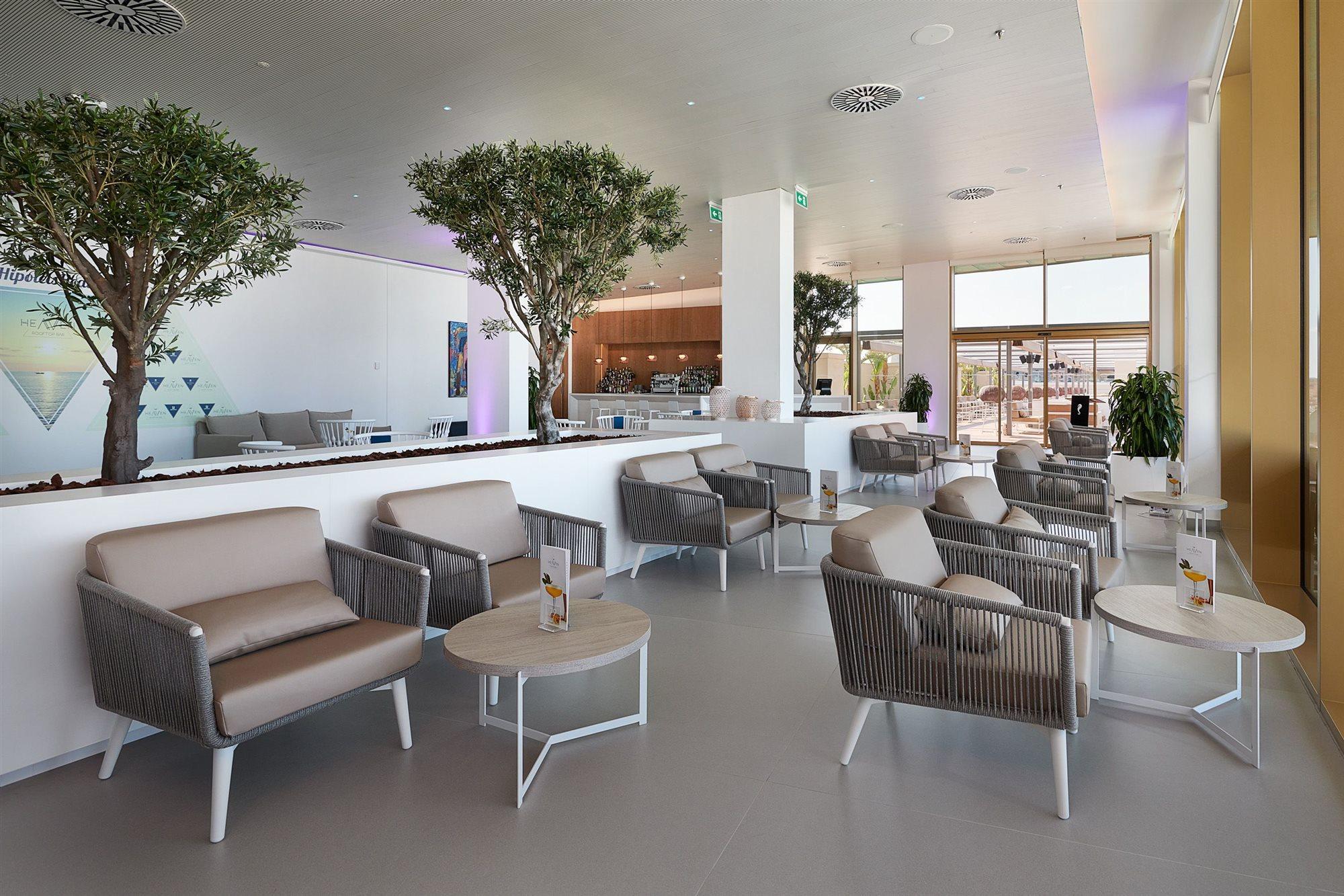 Hipotels Playa De Palma Palace&Spa (Adults Only) Exterior photo The lounge at the airport