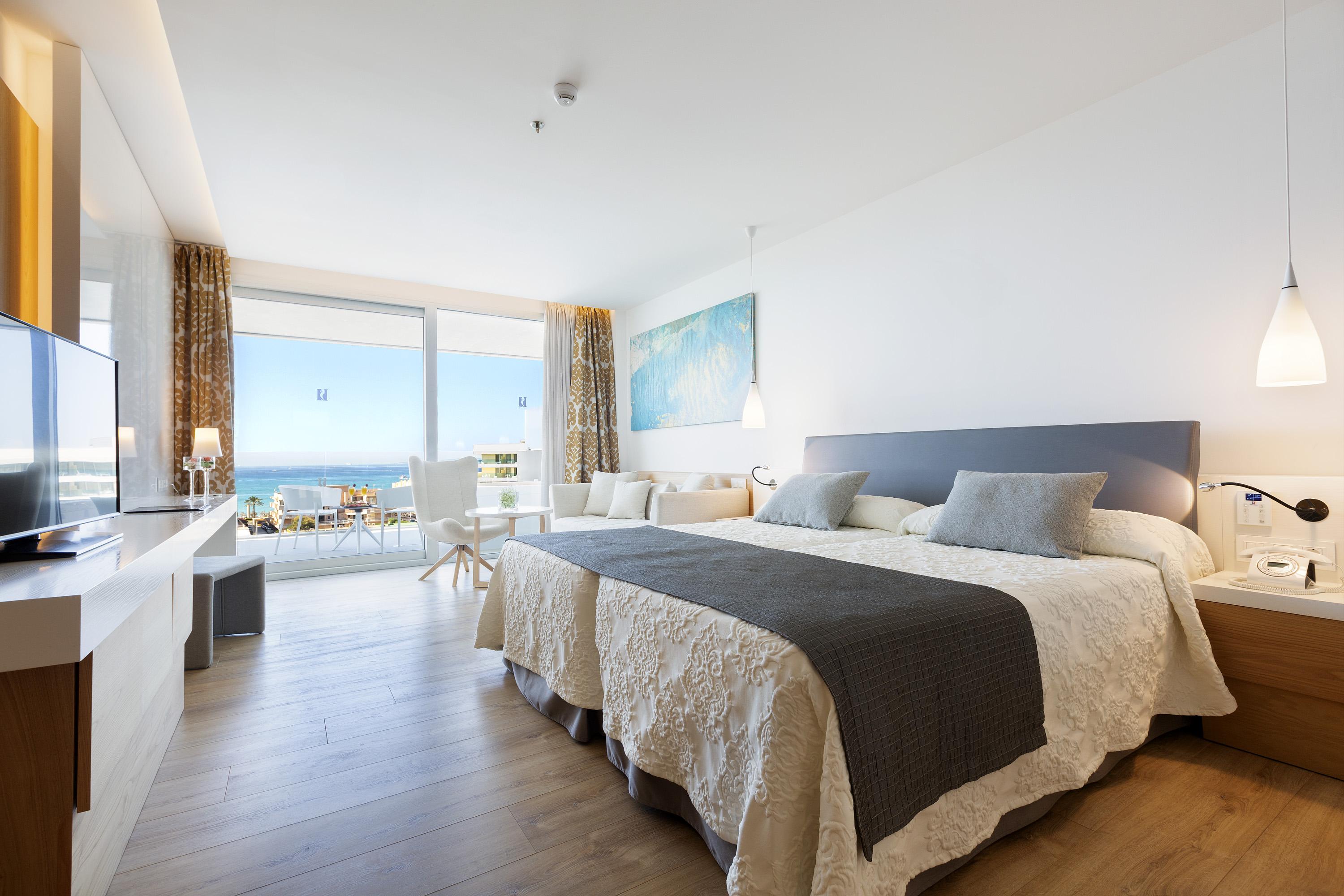 Hipotels Playa De Palma Palace&Spa (Adults Only) Exterior photo A room at the hotel