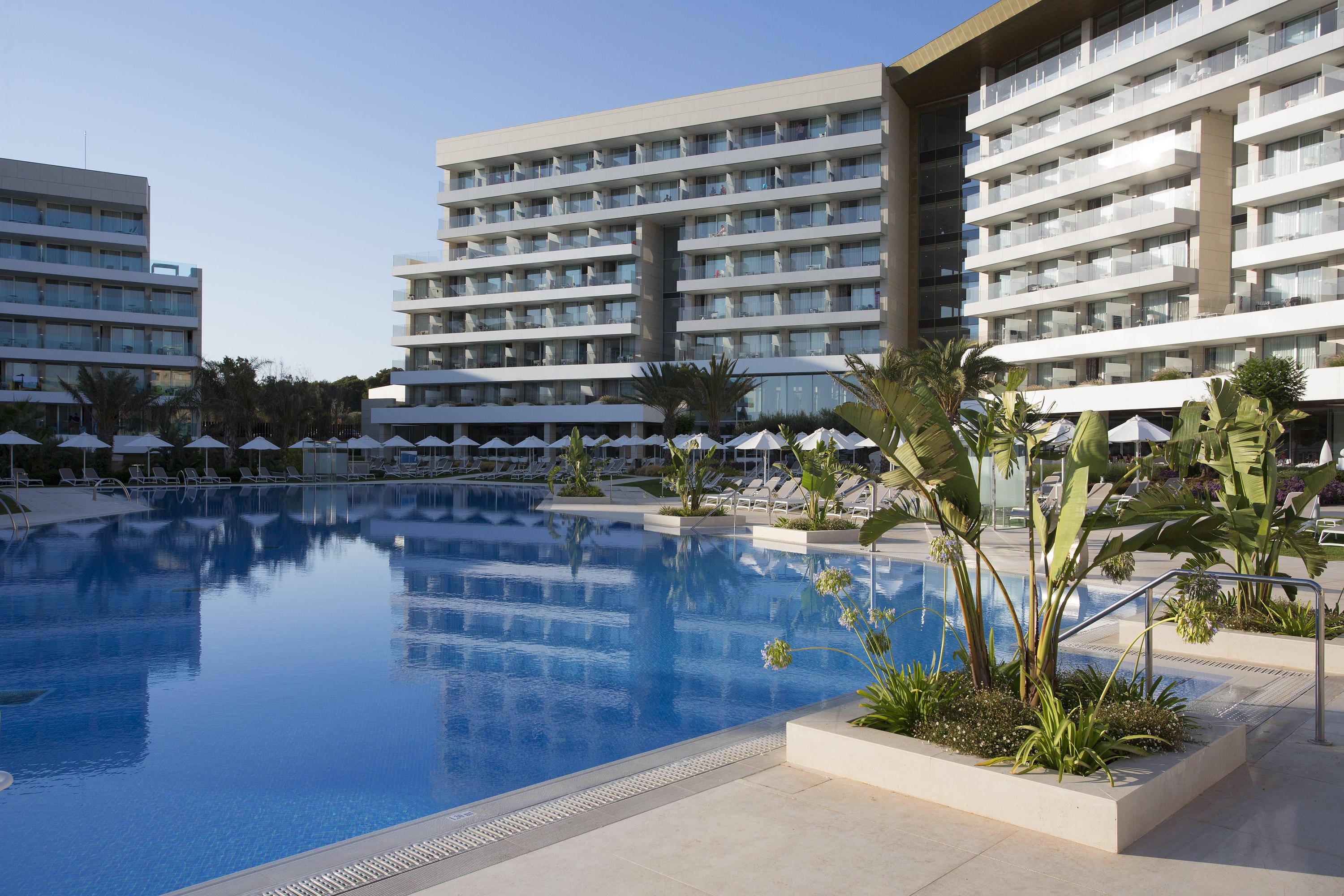 Hipotels Playa De Palma Palace&Spa (Adults Only) Exterior photo The hotel's main pool