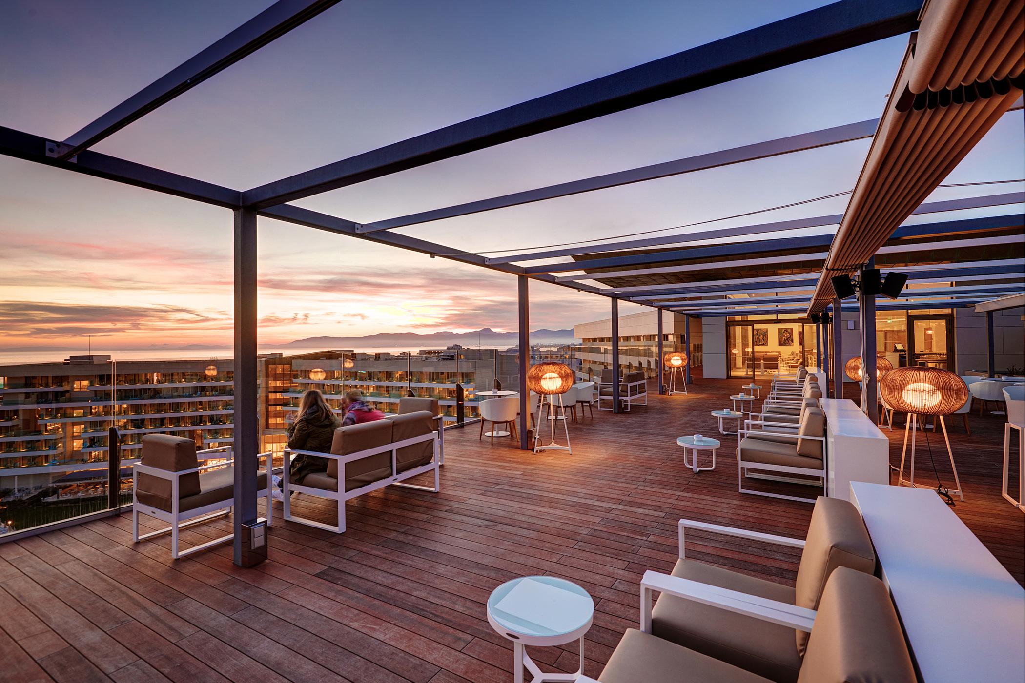 Hipotels Playa De Palma Palace&Spa (Adults Only) Exterior photo The rooftop bar at the hotel