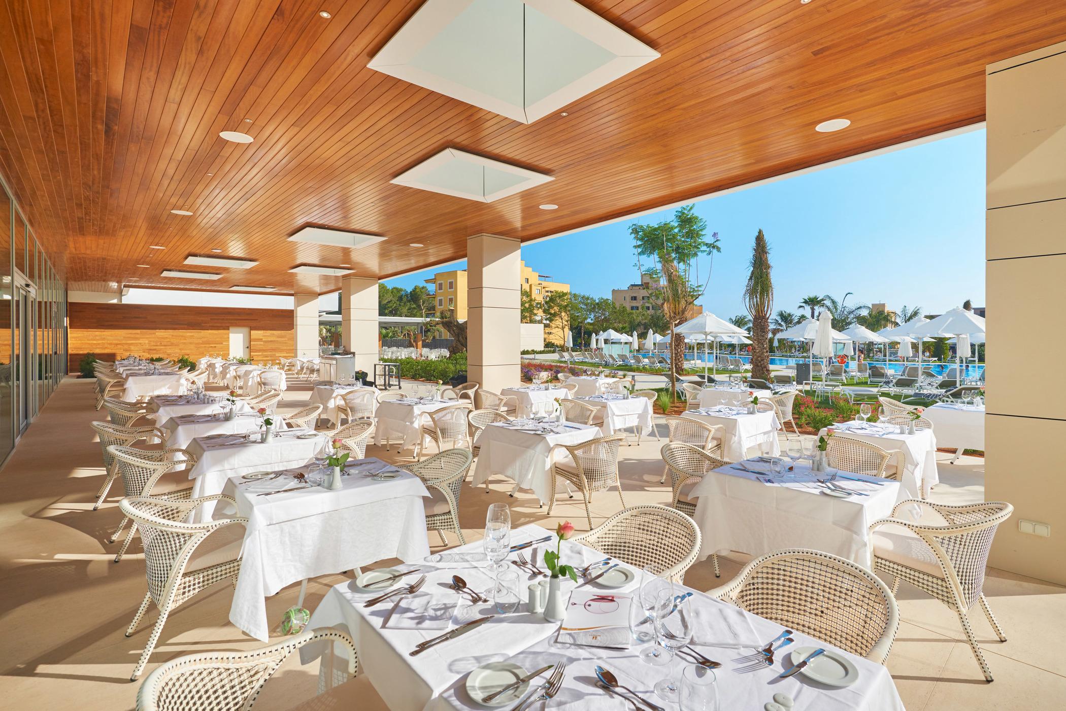 Hipotels Playa De Palma Palace&Spa (Adults Only) Exterior photo The restaurant at the hotel
