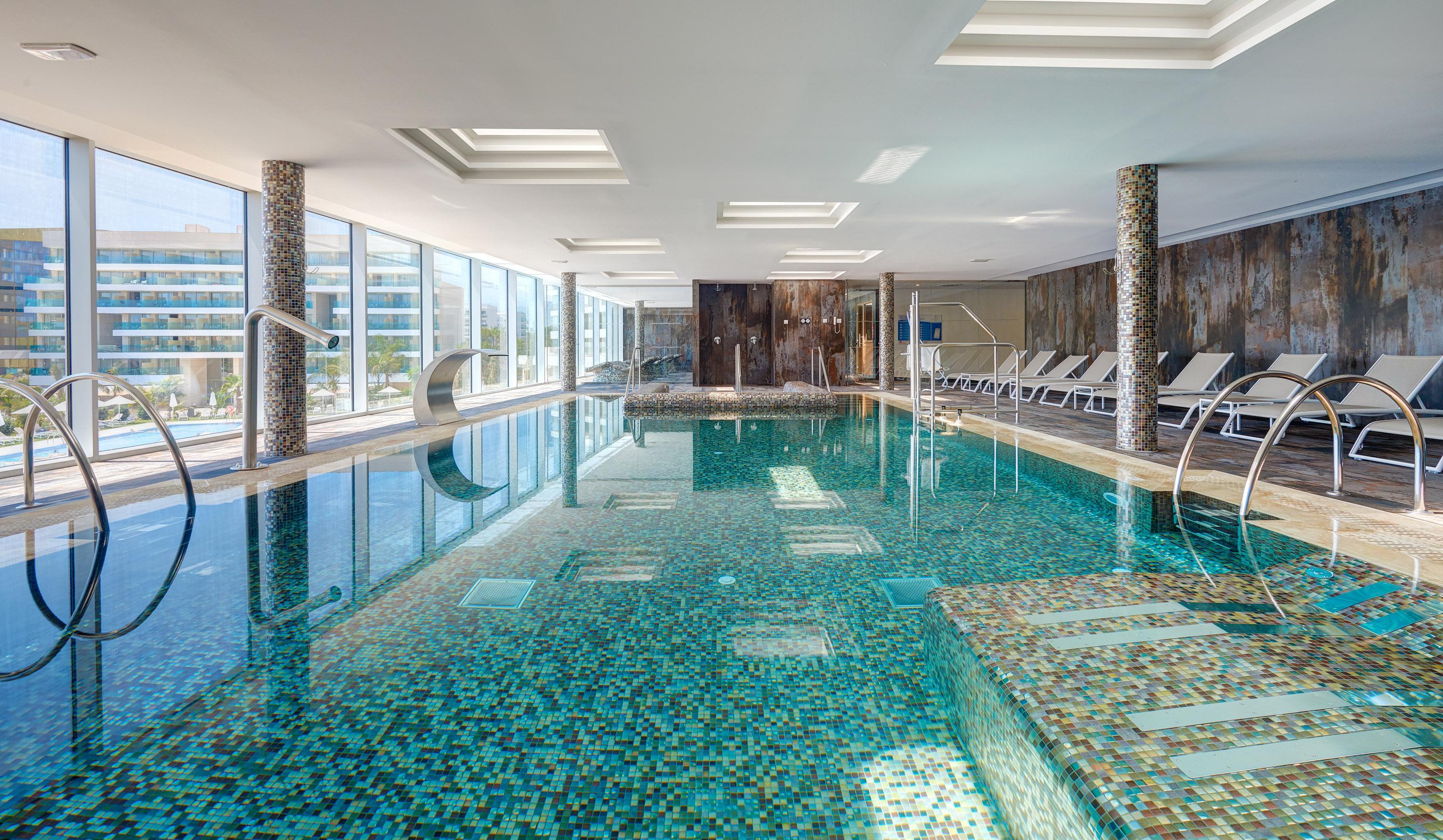 Hipotels Playa De Palma Palace&Spa (Adults Only) Exterior photo Indoor pool